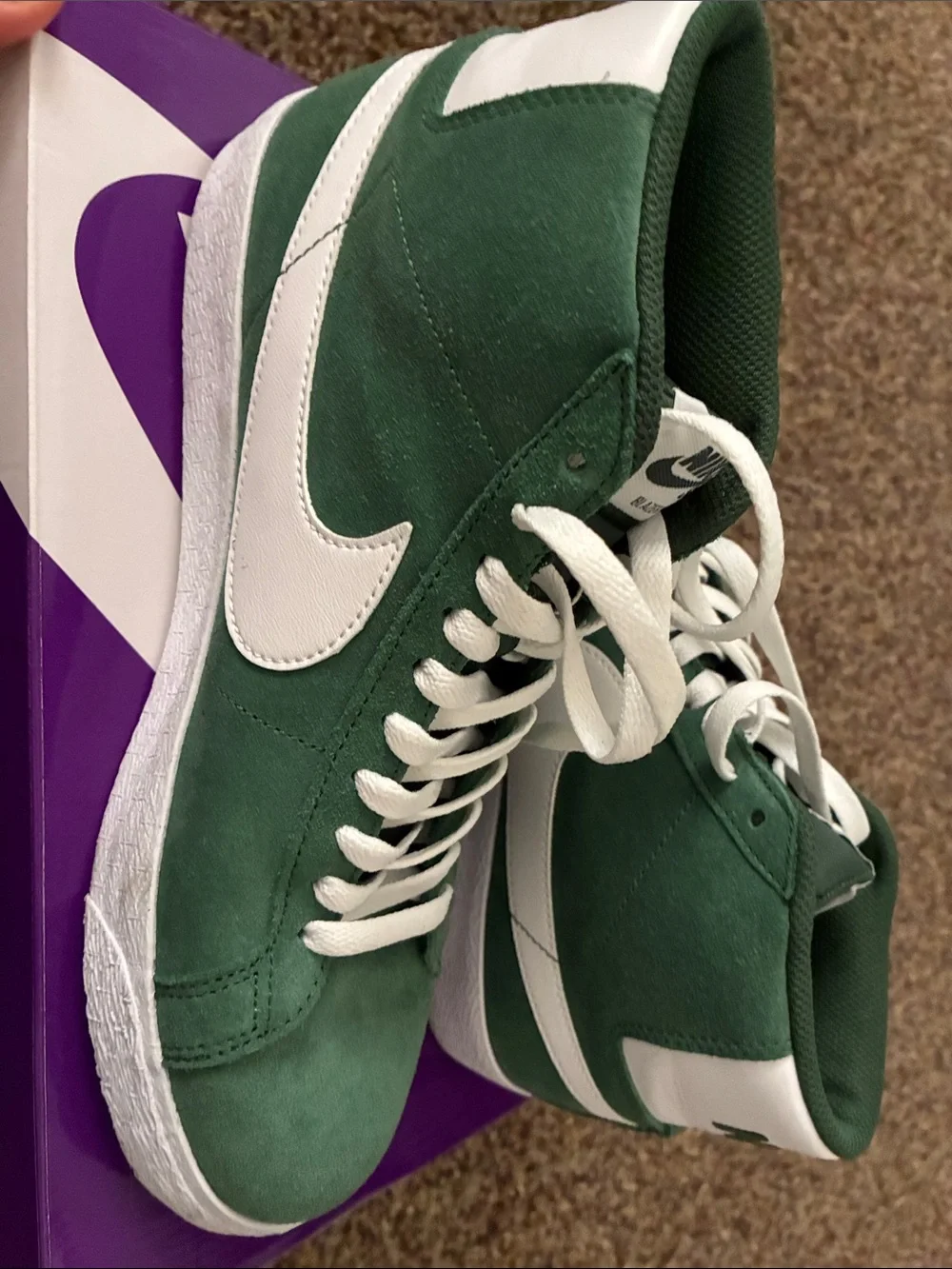 NIKE SB ZOOM BLAZER MID- FIR/WHITE